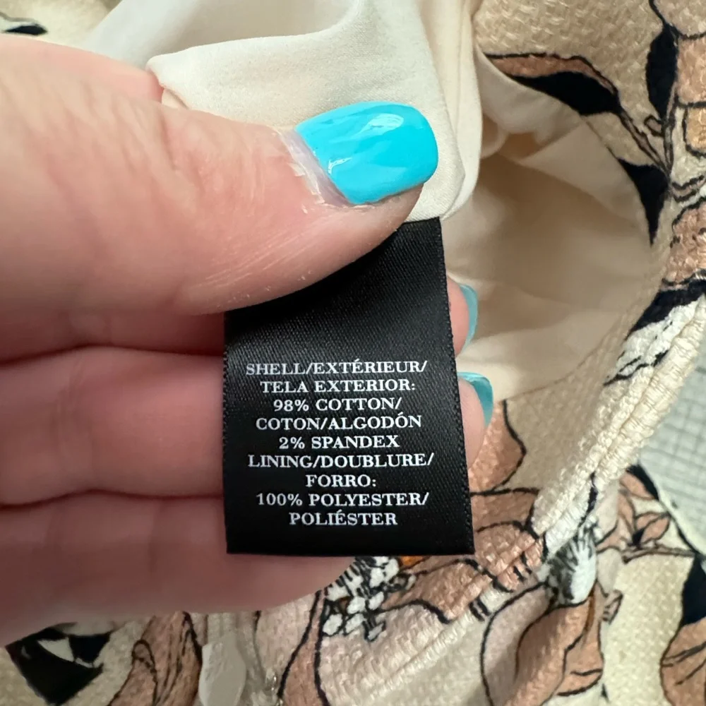 Ann Taylor knee length floral skirt- size 8P - Picture 7 of 7